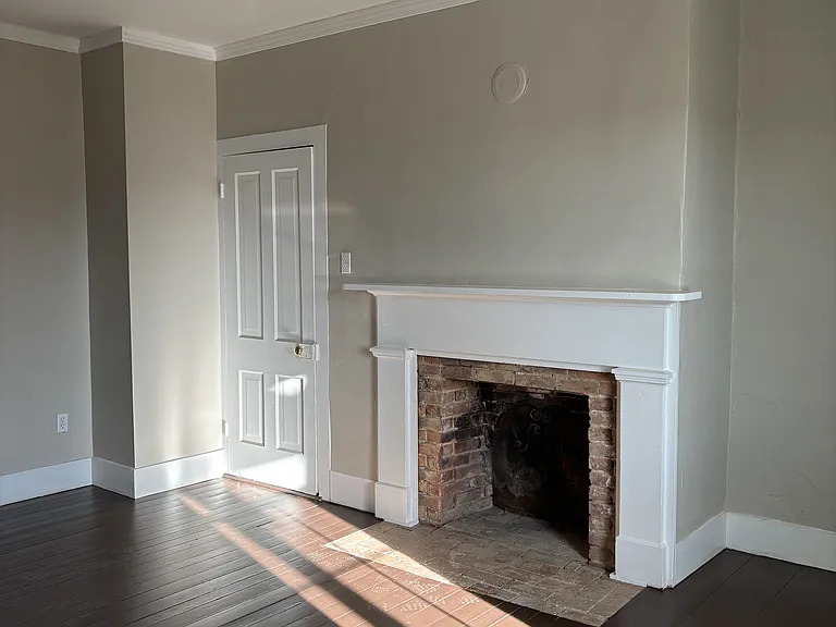 5030 Middle Rd — Photo 5