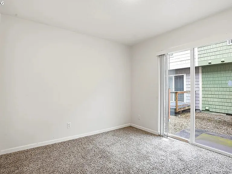 427 Harris Ln — Photo 14