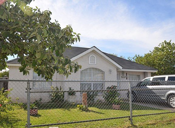 3rd image of 232 Sonora Dr