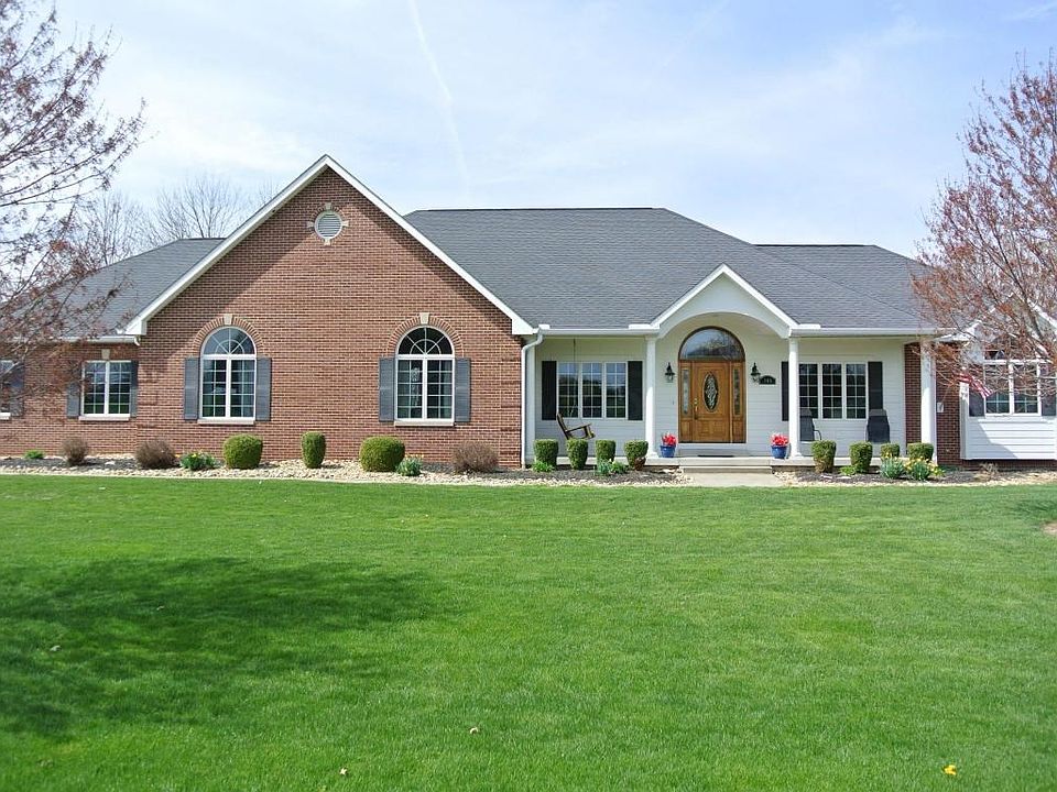 1st image of 140 Reserve Dr