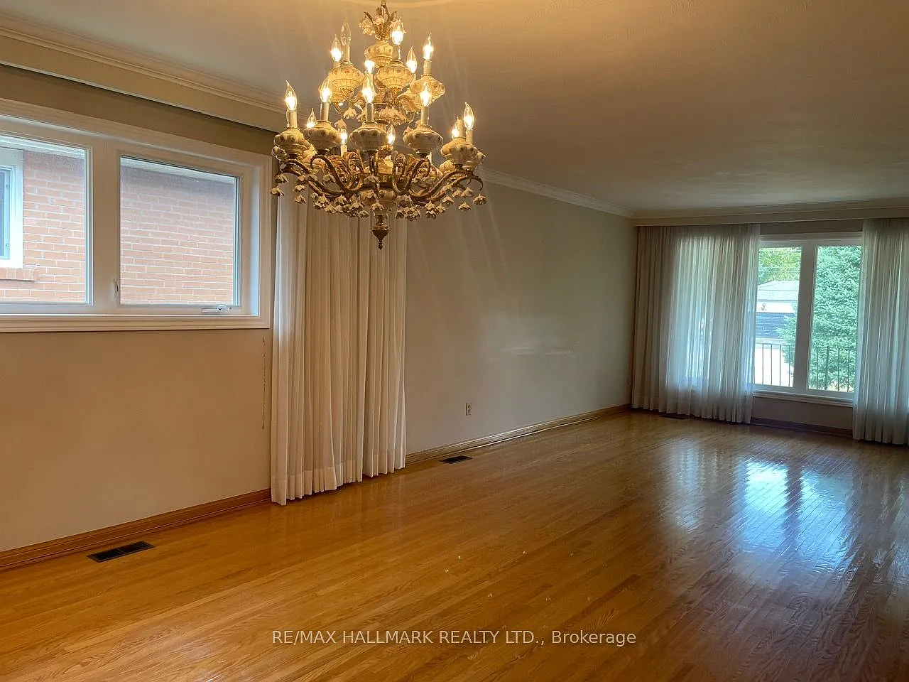 3 bed, $3,300 — Photo 3