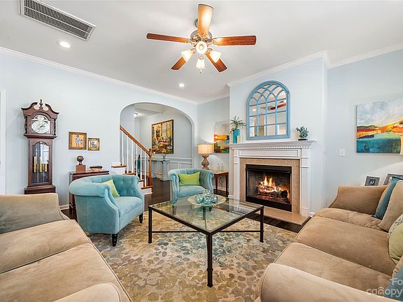 4th image of 116 Misty Knoll Ln