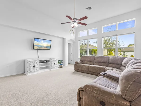 5681 NW Croton Avenue, Port St Lucie, FL 34986