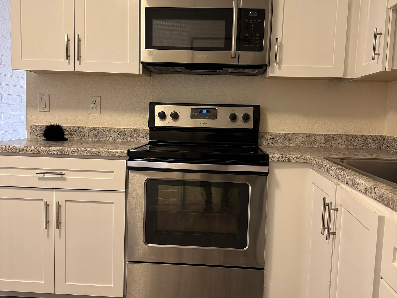 2 bed, 800 sqft, $1,150 — Photo 3