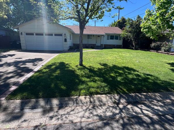 4430 Clytie Way