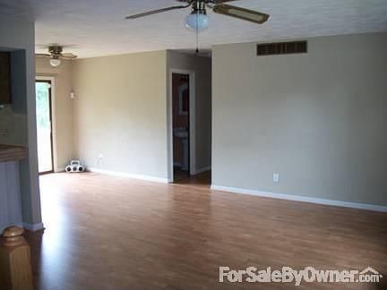 2nd image of 5085 Minns Dr