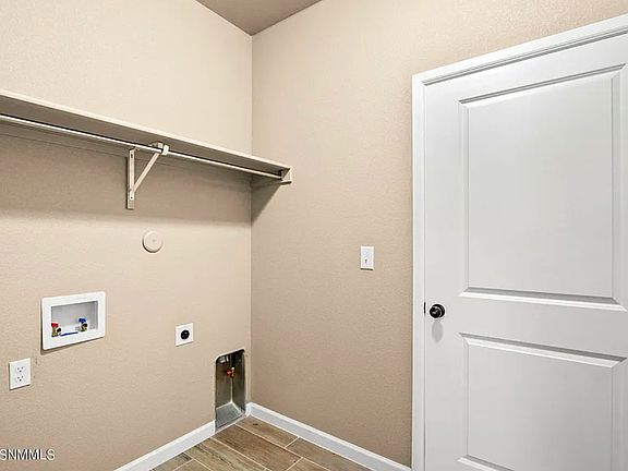 4th image of 6051 Ginger Park