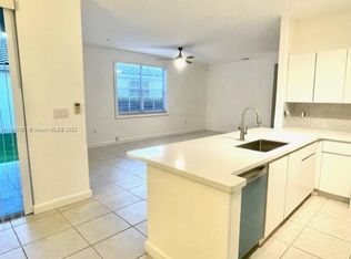 16500 SW 37th St #16500, Hollywood, FL 33027