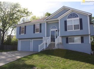 7300 E 165th St, Belton, MO 64012