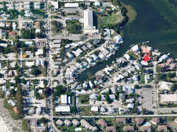 231 S Harbor Dr, Holmes Beach, FL 34217