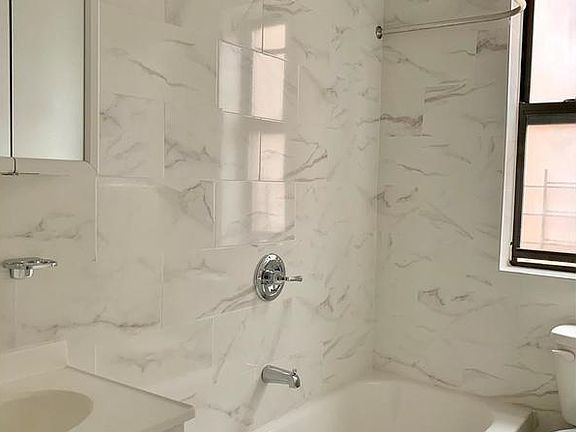 5th image of 2304 Sedgwick Ave APT 5e