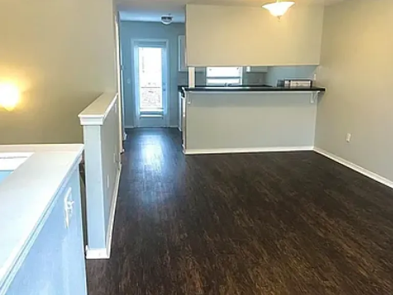 1882 N Scull Creek Dr — Photo 2
