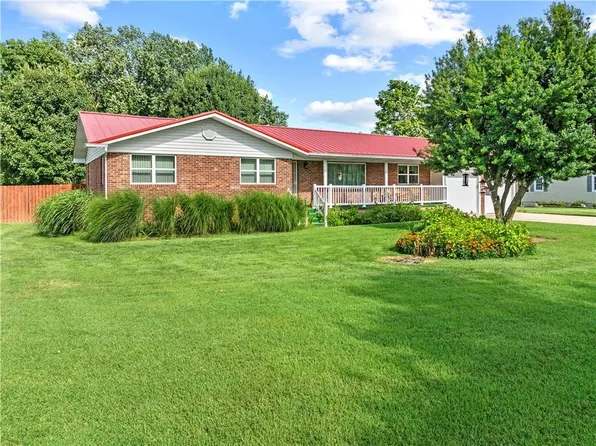 89 Creekview Rd, Harrison, AR 72601