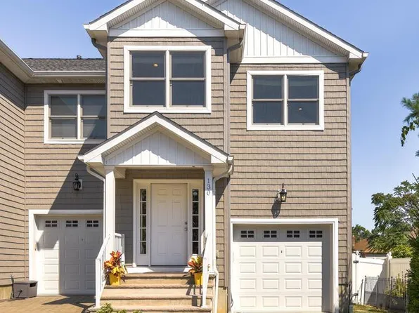 130 Bank St, Red Bank, NJ 07701