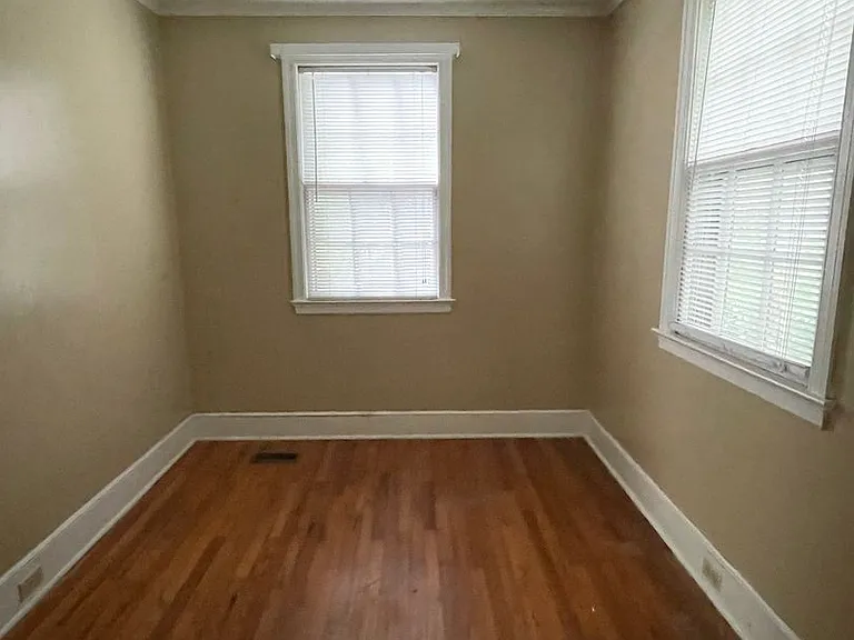 601 Elm Ave — Photo 10