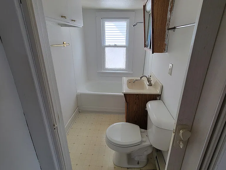 151 Edgewood Ln #2 — Photo 5