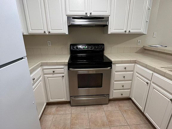 2nd image of 1907 Magdalena Cir APT 43