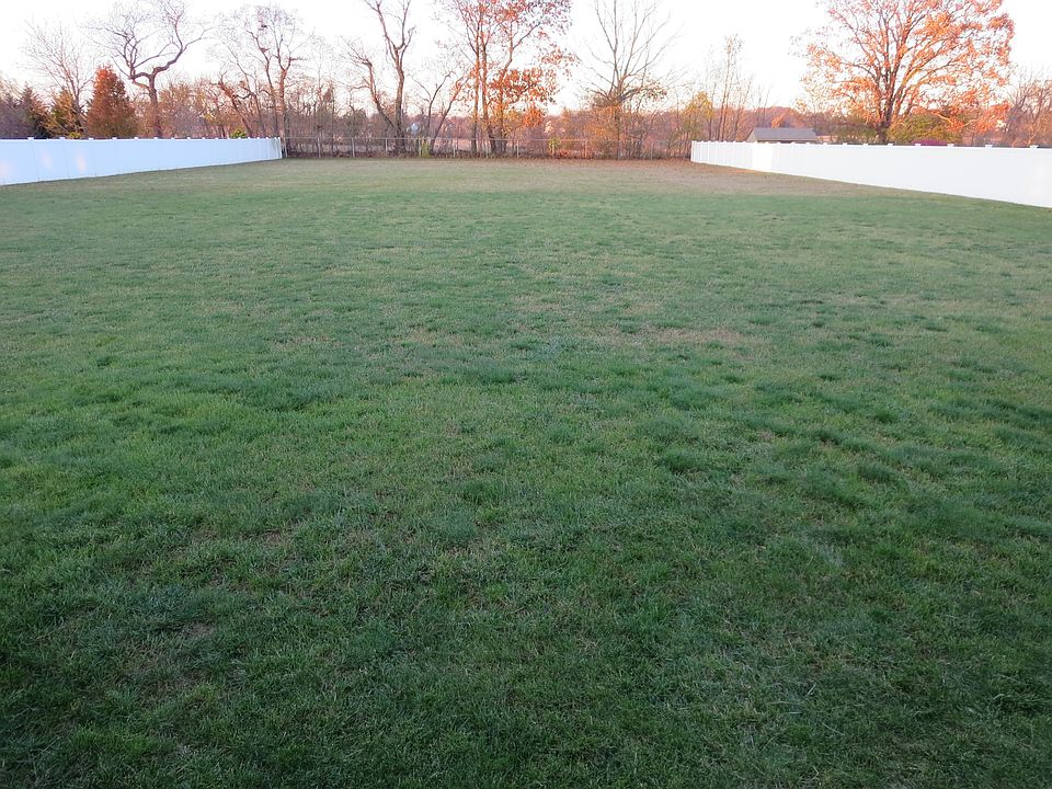 2nd image of 1019 Hewes Dr