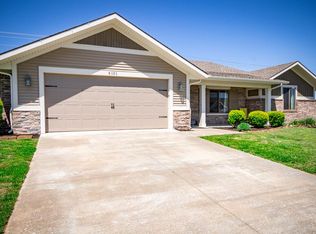 6101 SW Thorney Cv, Bentonville, AR 72713