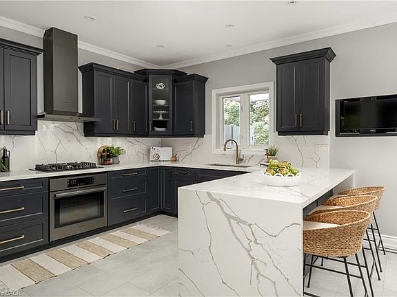 4th image of 5 Volterra Ct