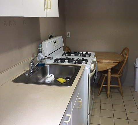 2nd image of 33 Hollo Dr