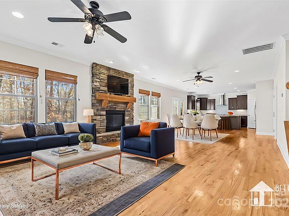 5th image of 8217 Curico Ln