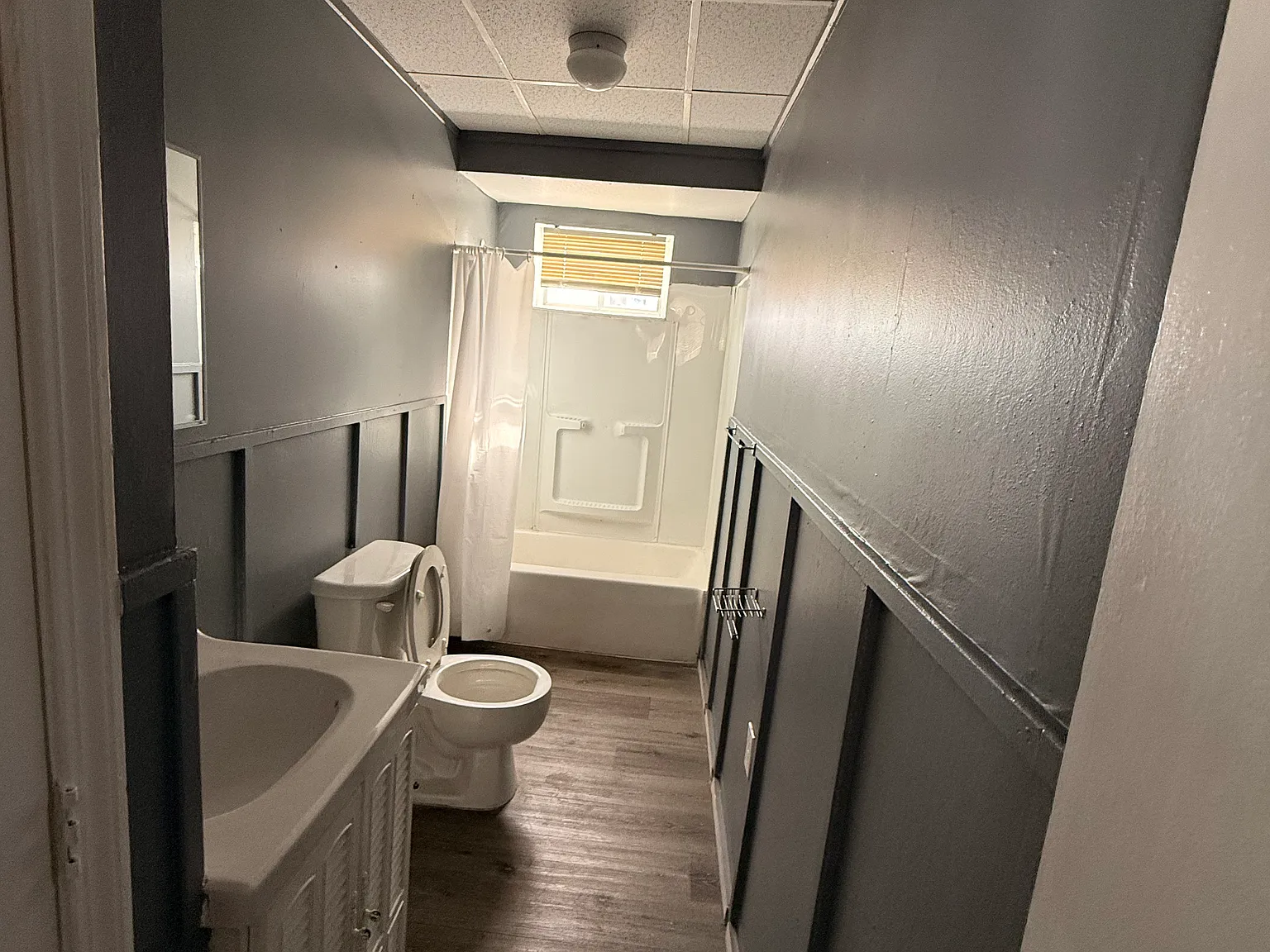 4 bed, 1400 sqft, $2,500 — Photo 2