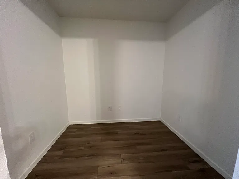 Den