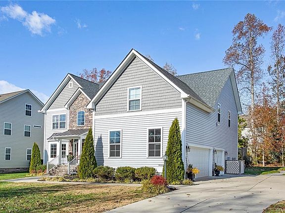3rd image of 2900 Bending Birch Ln