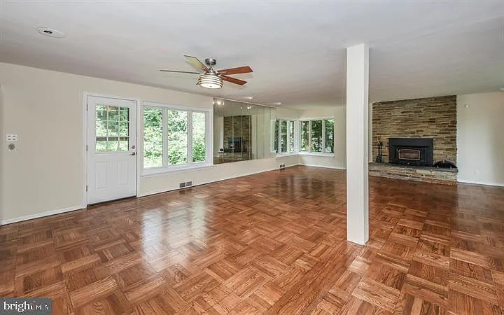 8104 Heacock Ln — Photo 4