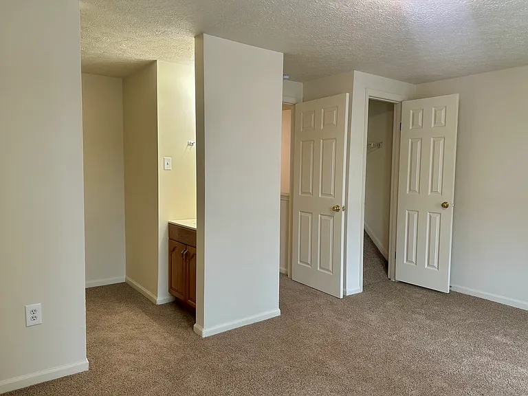 1328 Acorn Ridge Ct — Photo 8