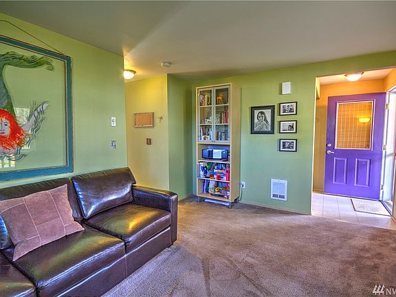 2nd image of 2206 Shasta Pl