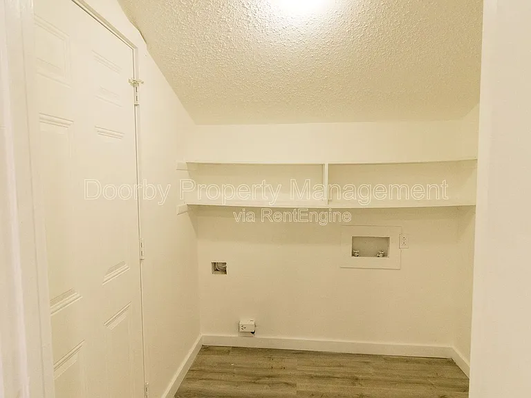 903 Forest Dale Ln #A — Photo 14