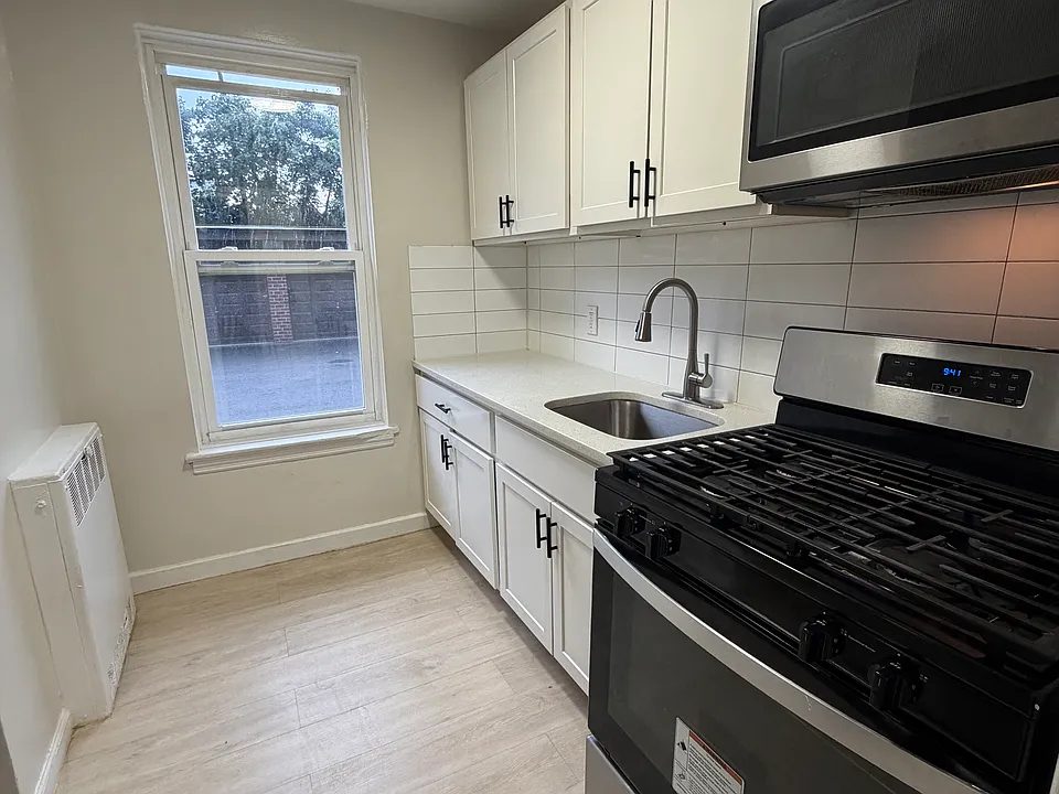 678 Park Ave #1A