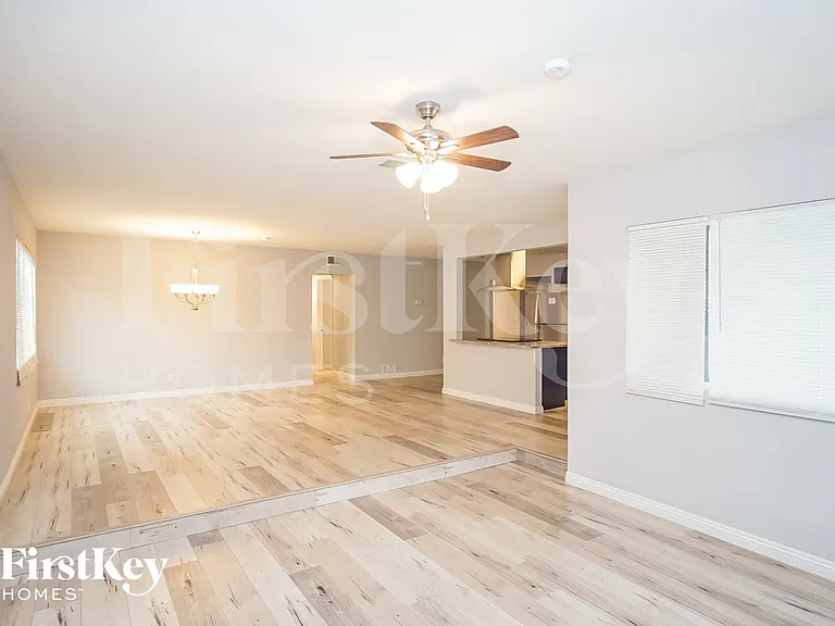 3800 San Angelo Ave — Photo 2