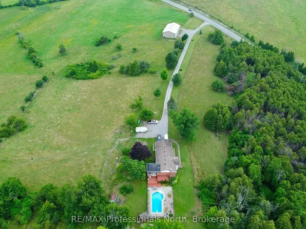 2017 Drummond Line, Otonabee South Monaghan, ON K9J 6X8