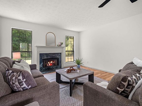 4th image of 109 Eastbrook Dr
