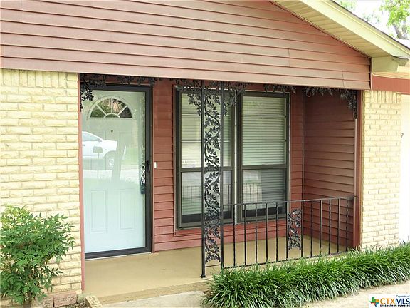 2nd image of 3309 Rosewood Dr