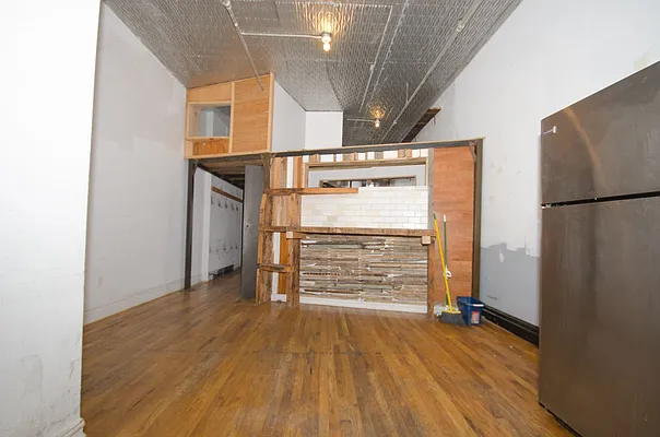 Rented by EXR | media 28