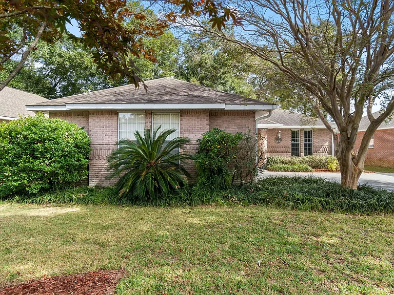 8432 Millstream Dr — Photo 48