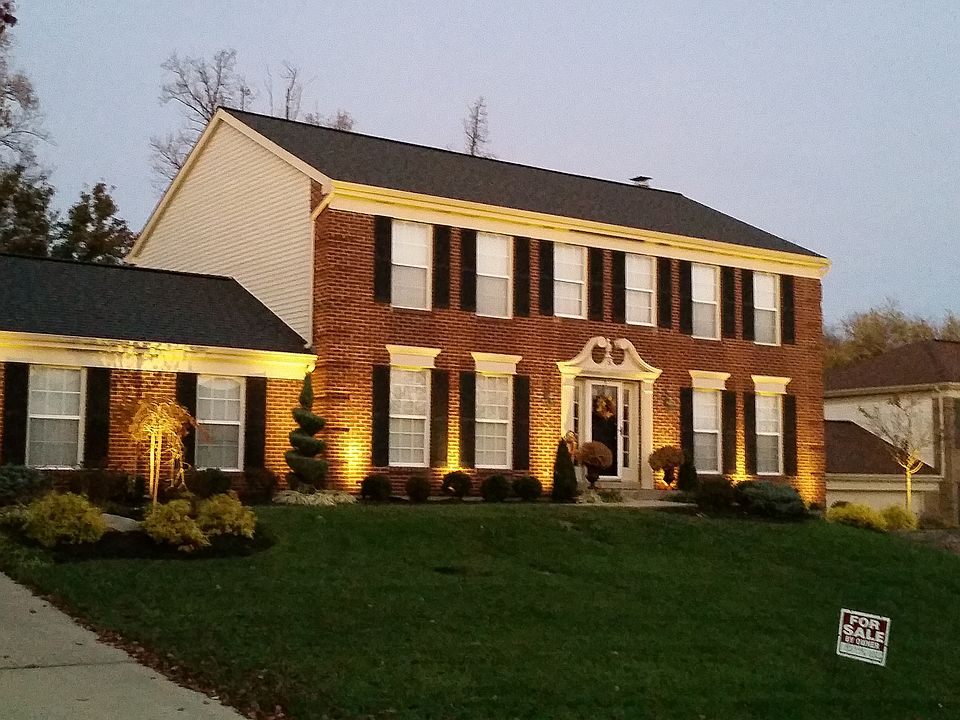 Gorgeous curb appeal 
