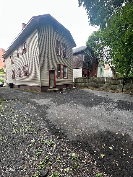 2nd image of 443 Myrtle Avenue