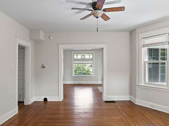 2nd image of 3853 Hyde Park Ave Unit 2