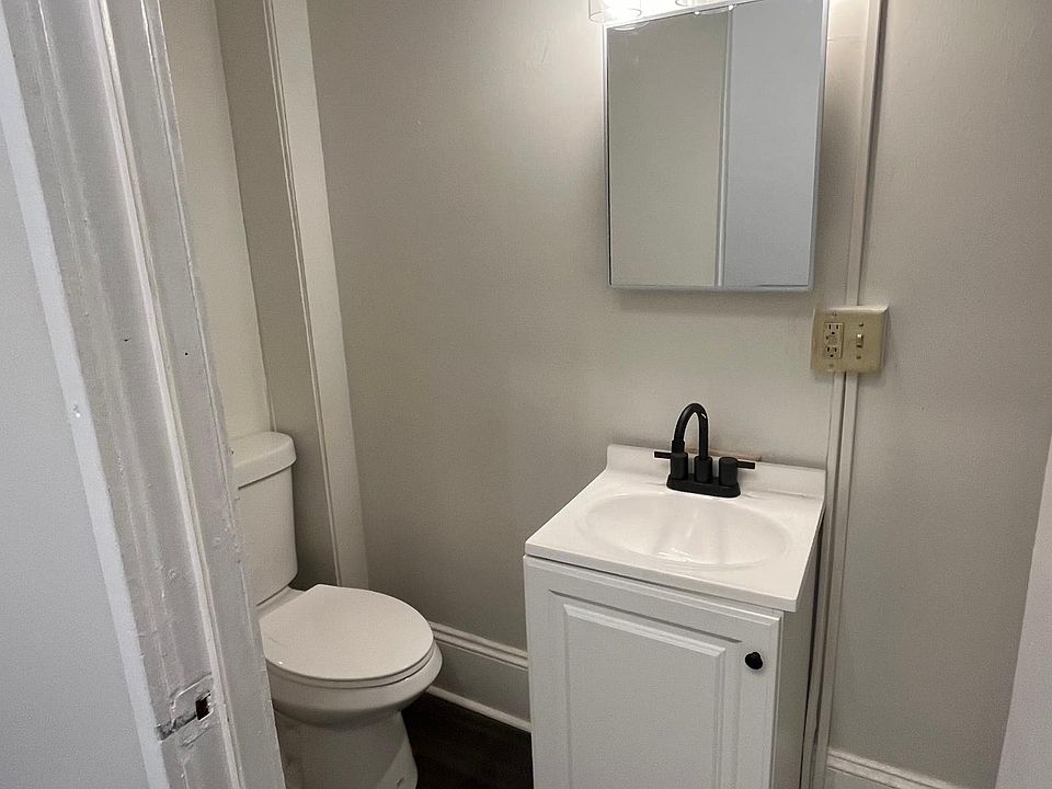 2nd image of 340 S 5th St #1