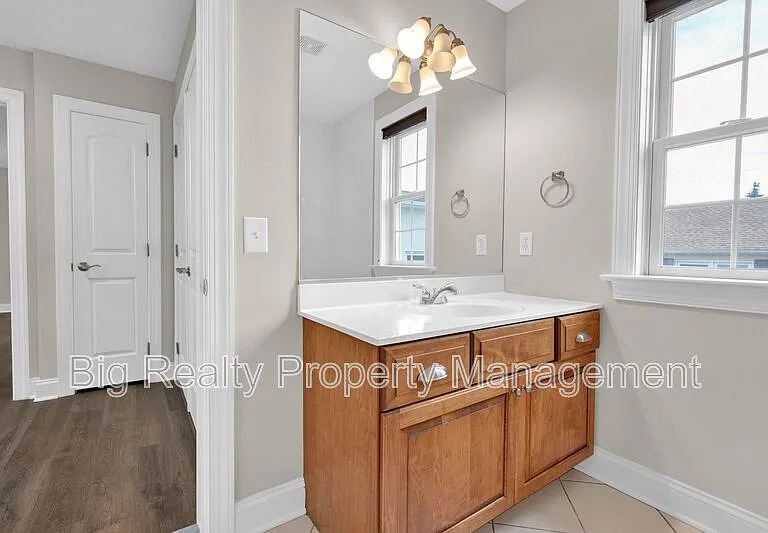 364 Prospect St — Photo 33