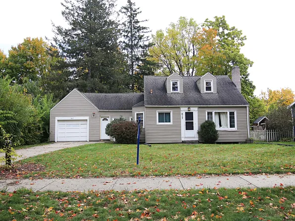 617 East St, Three Rivers, MI 49093