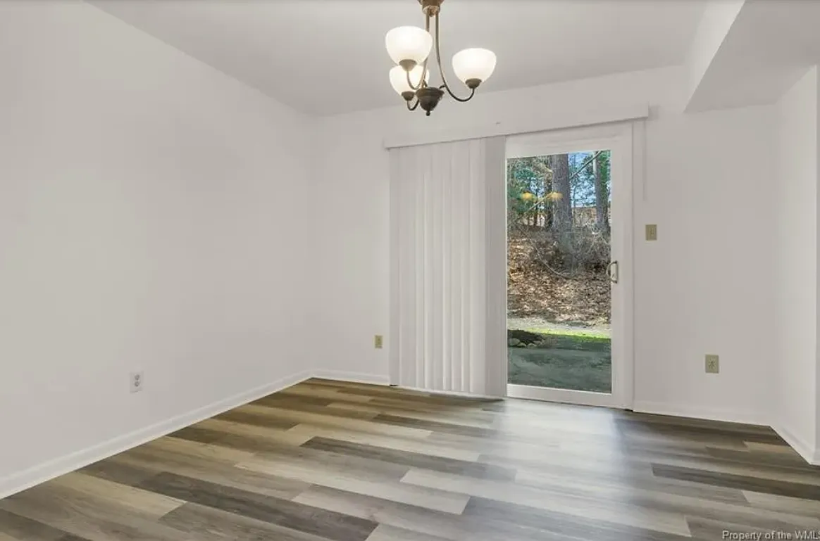 4 bed, 1552 sqft, $2,100 — Photo 3