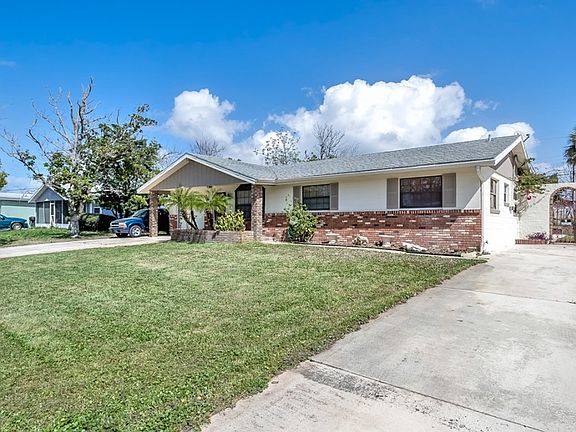 2nd image of 1465 Primrose Ln