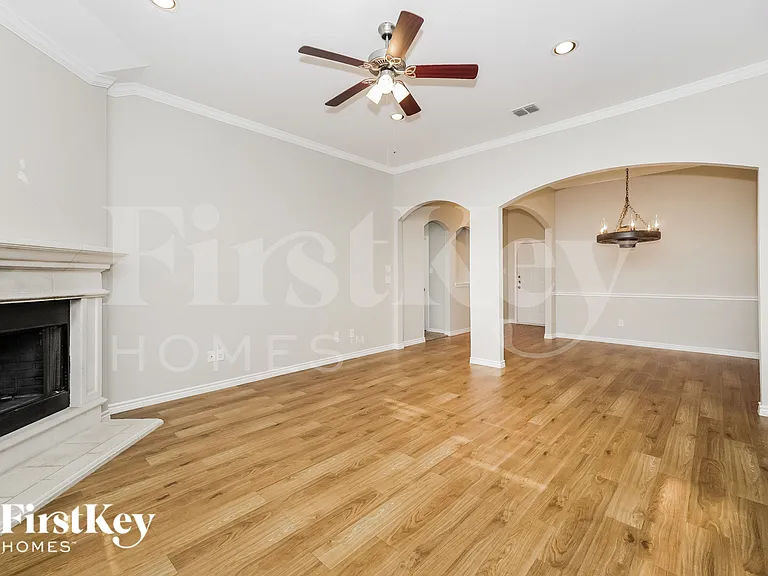 146 Springtree St — Photo 5
