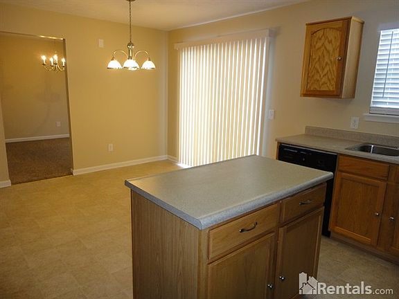 3rd image of 8164 Birchfield Dr